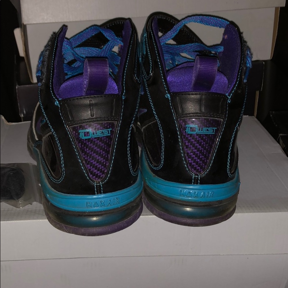 Nike zoom quest